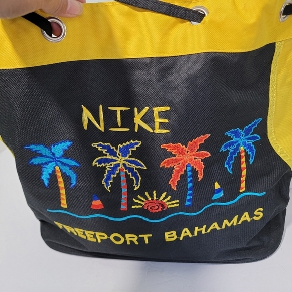 Island Bahama Dreams NIKE FREEPORT BAHAMAS Black/Yellow Canvas Tote Bag Size L - Picture 11 of 11